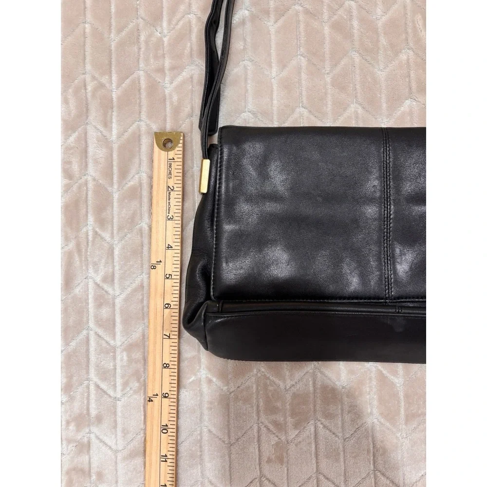 Vintage Liz Claiborne Villager Black Leather Shoulder Bag Office Siren Y2K Purse